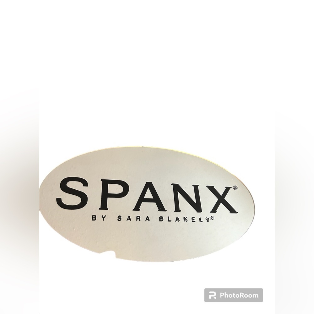 Spanx mirror sign